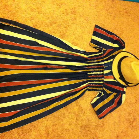 Urban Outfitters Dresses & Skirts - New vintage dress <3