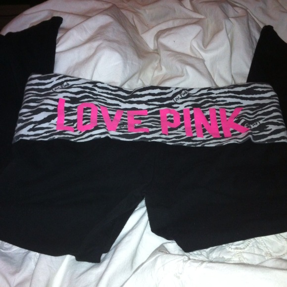 Vs pink yogas
