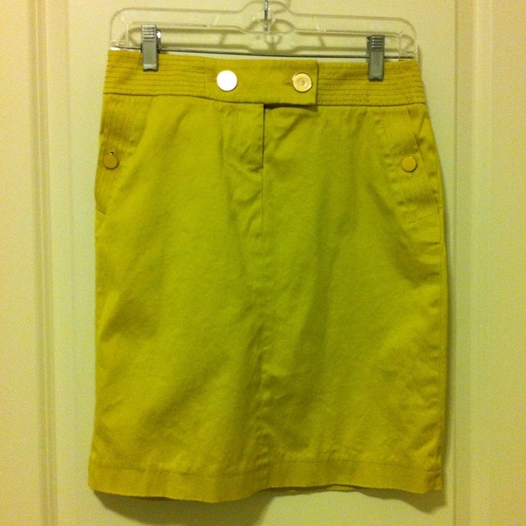 J.Crew knee-length skirt (size 0)