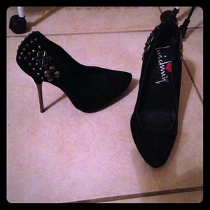 Luichiny Black Stiletto w/ Studs & Metallic Heel