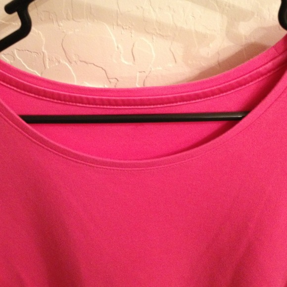 Pink top - Picture 2 of 2