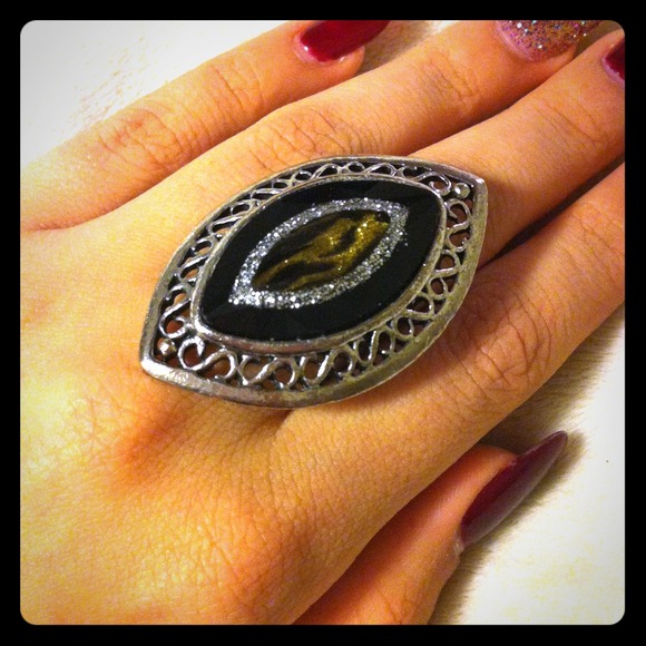 ***TRADED*** Bold cheetah design ring