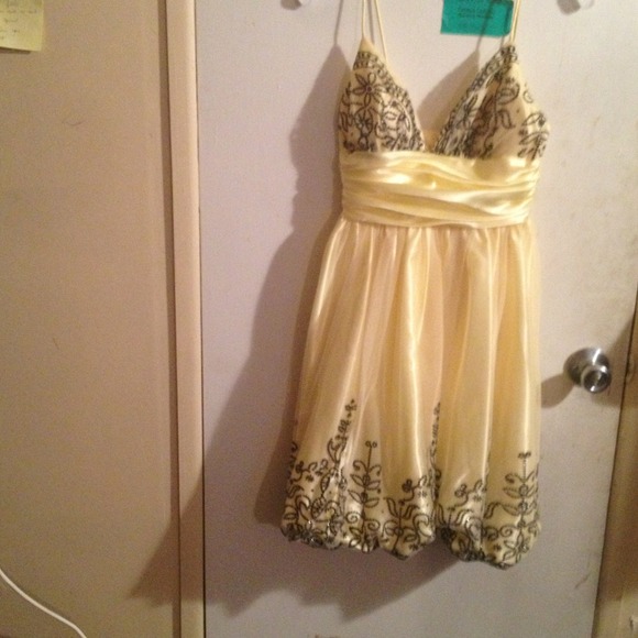 Formal yellow and black dress worn once