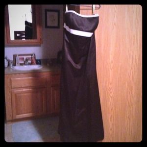 Long Strapless gown