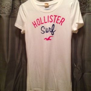 Hollister tee