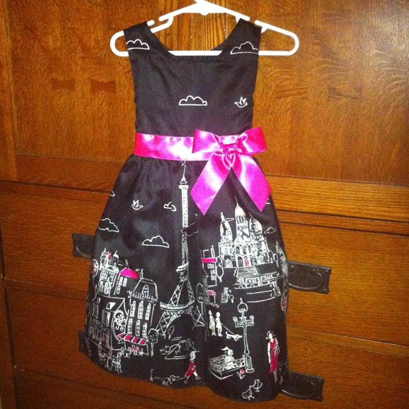 Toddler girl "A night in Paris" dress