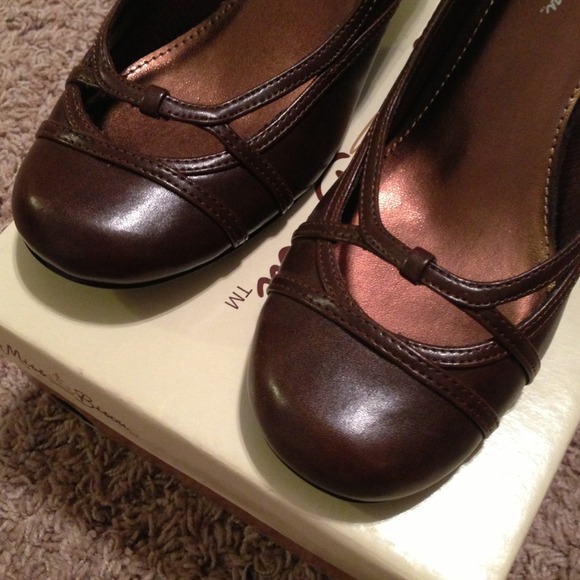 Miss👑Bison - Picture 4 of 5