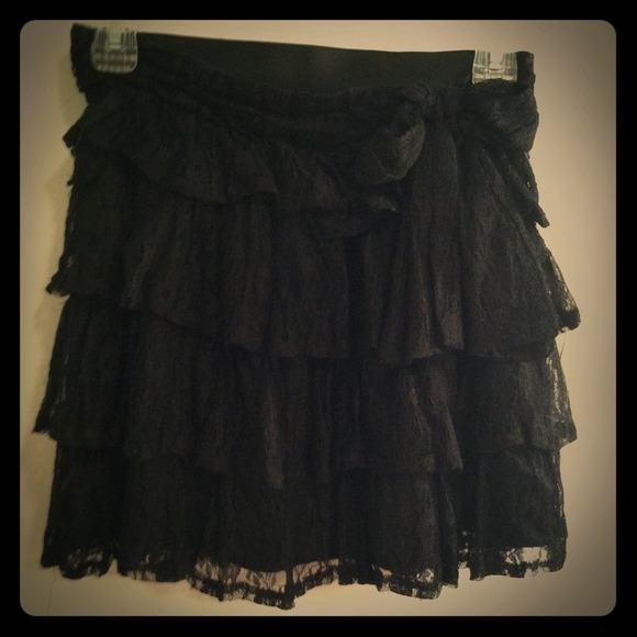 Black ruffle lace skirt