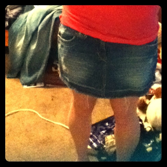 Traded!!! Frayed bottom mini denim skirt