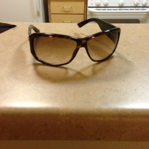 Gucci Sunglasses in Havana