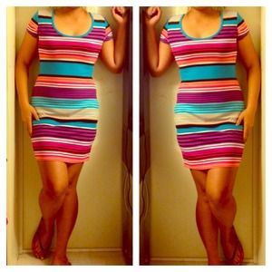 💢Sold by bundle💢Cute comfy stripe casual dress