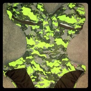 *SOLD IN BUNDLE* Camo cutout swimsuit. NWOT