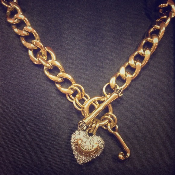 Juicy Couture heart pave starter Necklace