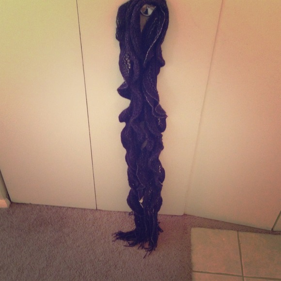 Beautiful purple scarf. Worn maybe twice.
