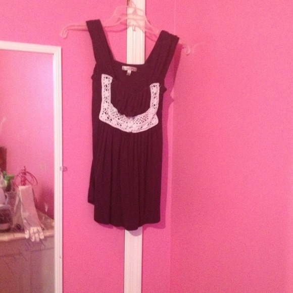 Adorable dark purple shirt!