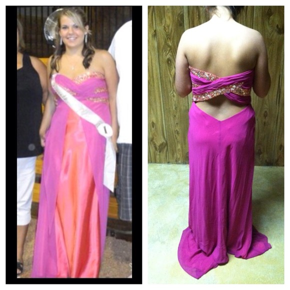 Prom dresses - Picture 3 of 4
