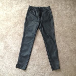 🚫TRADED🚫Black Pleather Pants/Butterfly Necklace