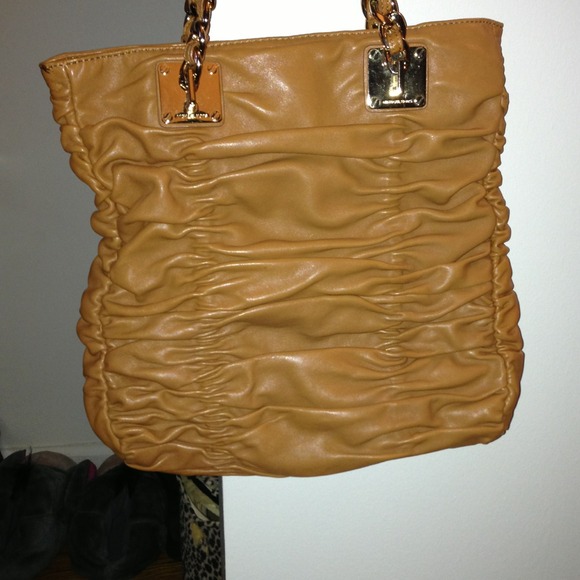 REDUCED!  Authentic Michael Kors handbag used - Picture 2 of 7