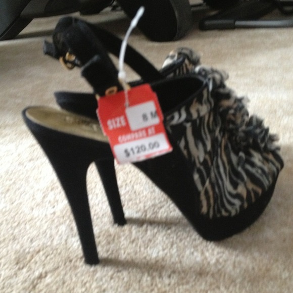 Sold - Picture 3 of 4