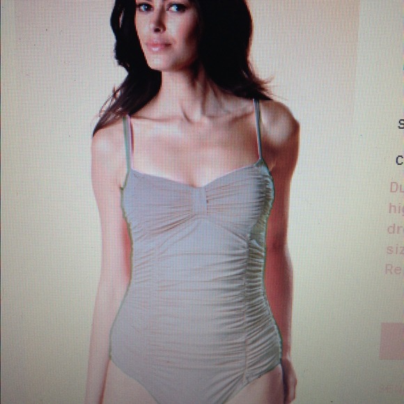 Amazing slimming one-piece in Tortuga!