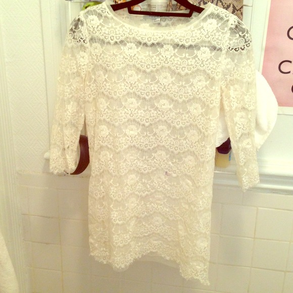 White, lace party dress