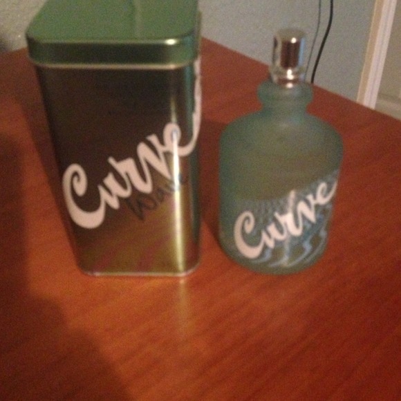 Hold******New men's curve cologne.