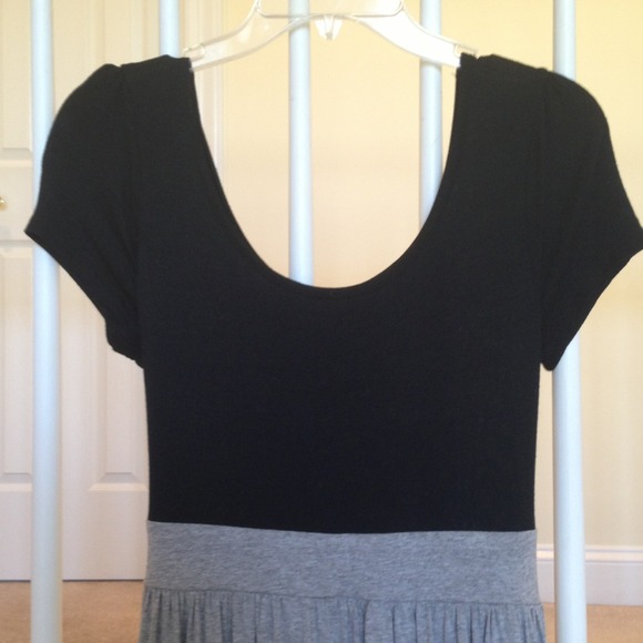 ⛔SOLD⛔NWT Color-block Dress - Picture 4 of 4