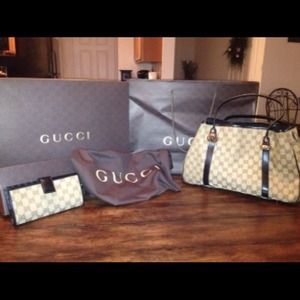 Gucci handbag and wallet