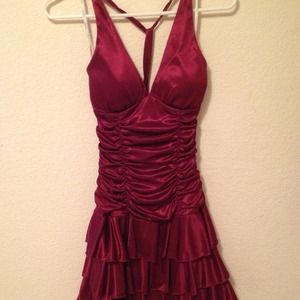 Maroon halter top dress!! Really cute