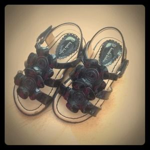 Toddler girls size 7 summer black sandal