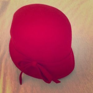Bundled with other hat!!! Red Hat with Bow
