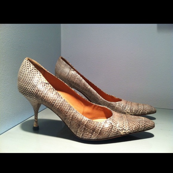 ✨SOLD ✨ YSL Exotic Pumps