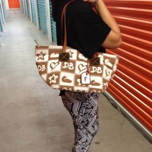 Dooney & Bourke