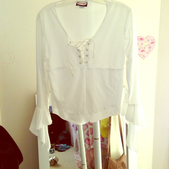 White Blousse