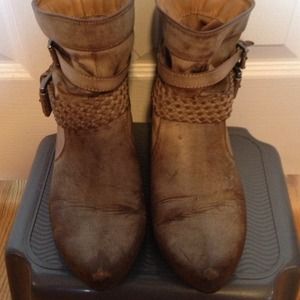 🚫Sold🚫Distressed Boots