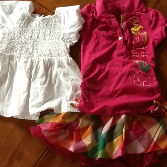 Girls size 5 outfit and GAP top.