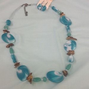 Turquoise necklace and earring set