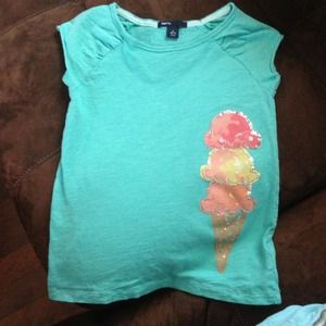 Gap Kids top barely worn