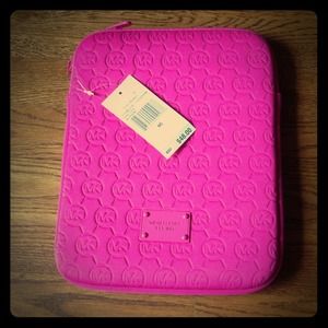 ⬇REDUCED⬇ Michael Kors Neoprene iPad case