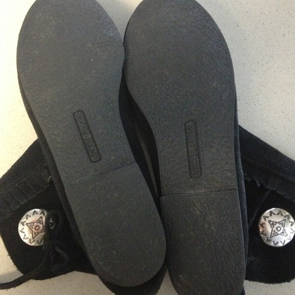 ❤❤SOLD❤❤Minnetonka booties - Picture 4 of 4