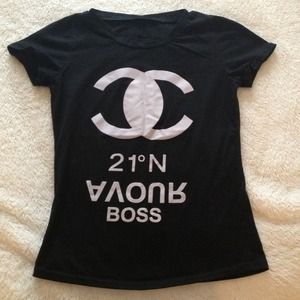 Chanel logo tshirt