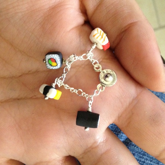 Precious sushi charm bracelet! - Picture 2 of 2
