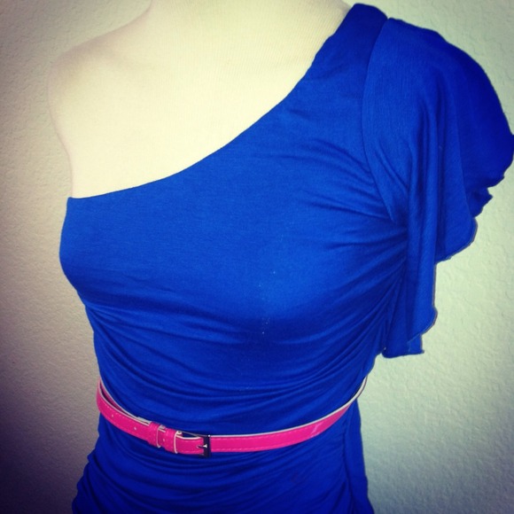 *NWT* Sz Small One Shoulder Ruffle Dress -SEXY! ๐ฅ - Picture 4 of 4