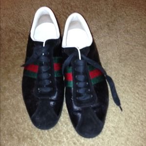 AUTHENTIC GUCCI SNEAKERS