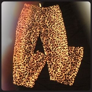 cheetah print top and leggings bundle!