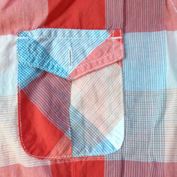 Cute button up - Picture 3 of 3