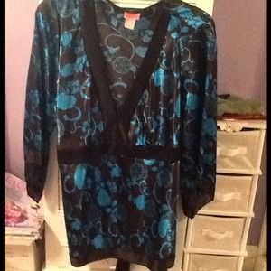 SALE: $19 - Back-tie satin royal/black tunic