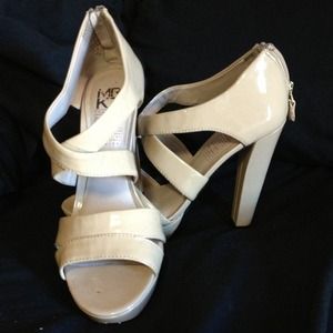 REDUCED ** MRKT nude patent leather heels