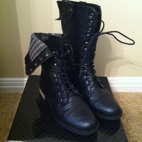 carrini  Boots - ⭐REDUCED⭐ Black combat boots