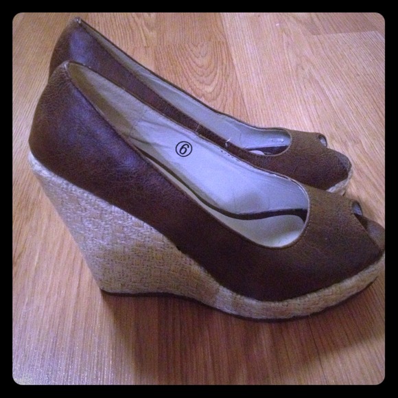 Wedge shoe